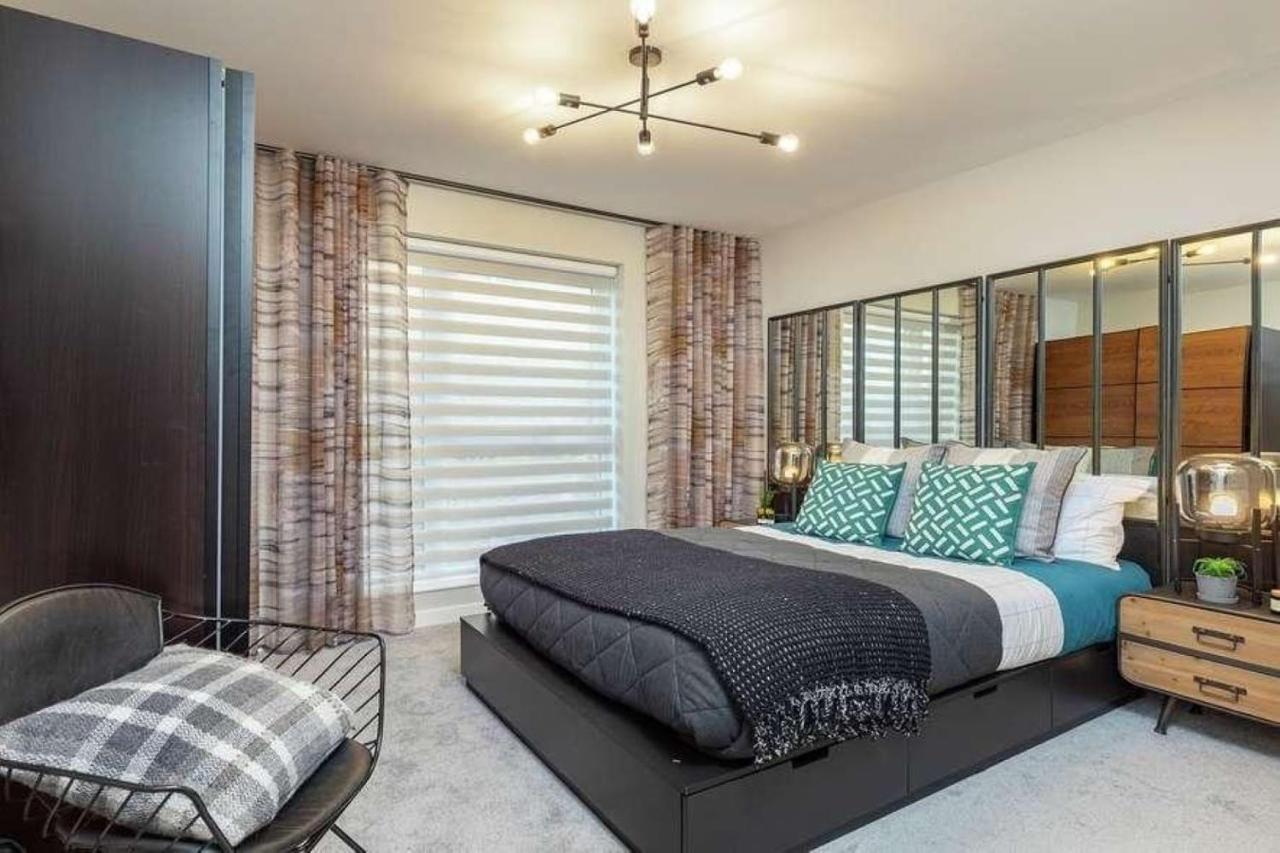 Newly Built Luxury 2 Bed Apartment!!! Londen Buitenkant foto
